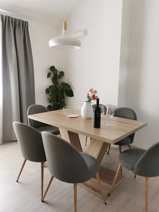 Apartments Rhopal Barbat na Rabu 0*,