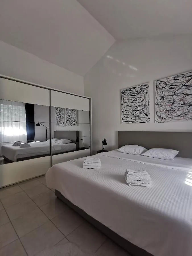 Apartments Rhopal Barbat na Rabu